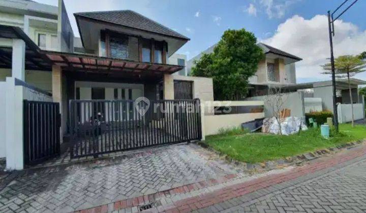 Rumah Graha Famili Modern Mewah Lokasi Terdepan  1