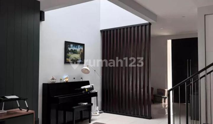 Affordable Citralan Crystal Golf 2-Story House 2