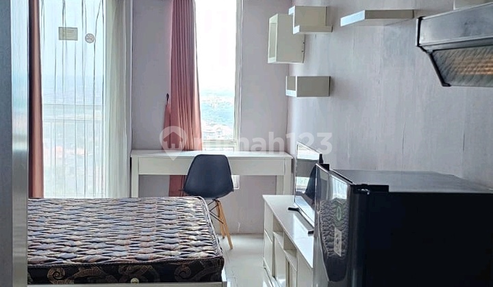 Rent Orchad Pakuwon Apartment 12th Floor 2