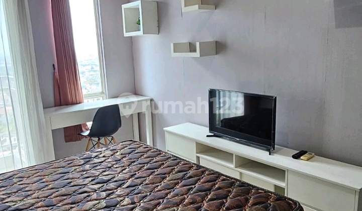 Sewa Apartemen Orchad Pakuwon Lantai 12