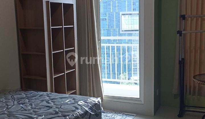 Apartemen Tanglin Pakuwon Hadap Pool 