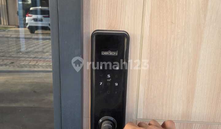 New Fresh 2-Story House 4 Bedrooms Near Citraland Pakuwon New Fresh 2-Story House 4 Bedrooms Near Citraland Pakuwon