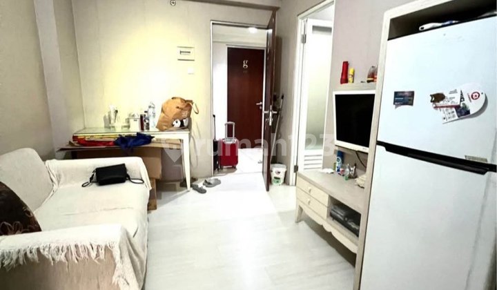 Sell Low Floor Gunawangsa Manyar Apartment Facing Pool 2