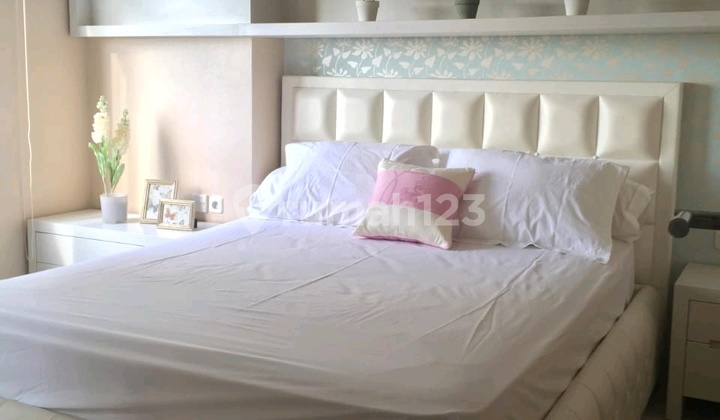 For Rent: Waterplace Apartment Fully Furnished Excellent 2