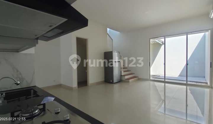 For Sale 2-Story Bukit Mas Tourist House 2