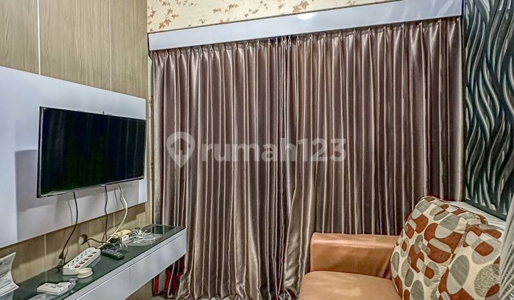 Best Deal Tanglin Pakuwon Indah Apartment Facing the Pool