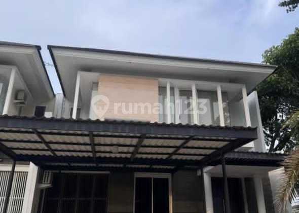 Affordable Citralan Crystal Golf 2-Story House