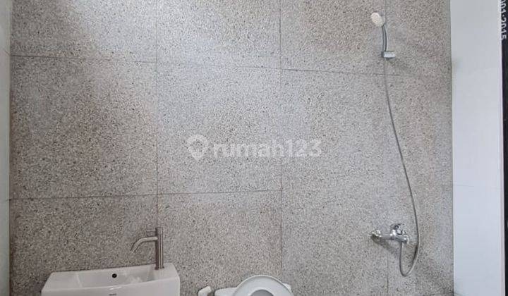 Rumah Minimalis 2 Lantai
Lokasi Gunung Anyar
500M DARI KAMPUS UPN
Surabaya Timur

Luas Tanah 52 m²
Dimensi Tanah 4 X 13
Luas Bangunan 80 m²
Kamar Tidur 1 + 2
Kamar Mandi 1 + 2
Surat SHGB + IMB
Air PDAM
Listrik 1300 Watt
Hadap Timur
Row Jalan 8 meter

Harg 14
