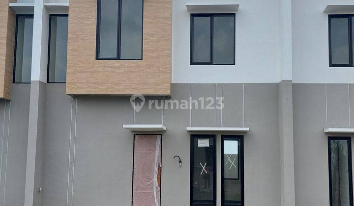di RITZ COAST TAHAP 3

Rumah 1 Lantai 400jtan cicilan 2jtan banyakk!

Tapi yg dapatnya PREMIUM Rumah 2 Lantai ya cuma Ritz Coast donkk

Si Pintar pilih Ritz Coast 3, kualitas Premium, satu-satunya PLN underground, Row sd 22m
Yg biasa2 banyakk, Tapi yg lbh 1