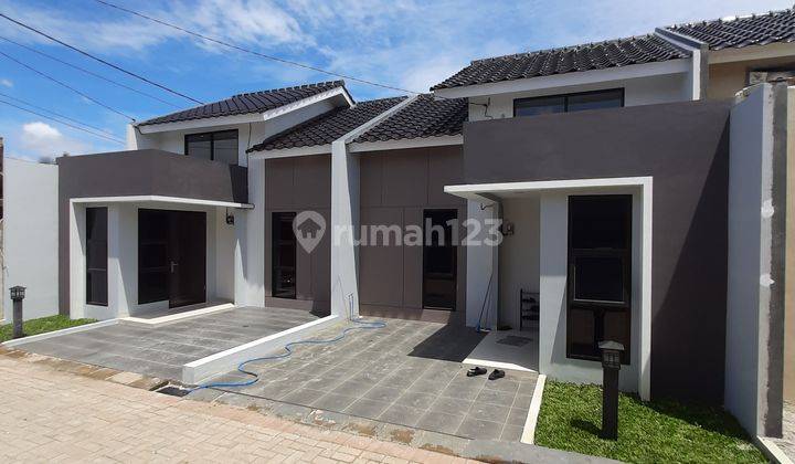 Rumah 1,5 Lantai Nyaman Dekat Stasiun Kereta di Pancoran Mas 3
