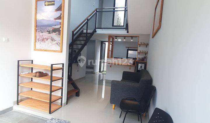 Rumah 1,5 Lantai Nyaman Dekat Stasiun Kereta di Pancoran Mas 7