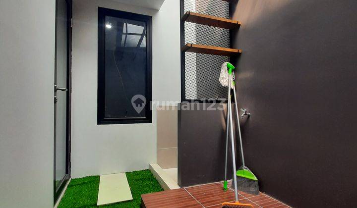 Rumah 1,5 Lantai Nyaman Dekat Stasiun Kereta di Pancoran Mas 12