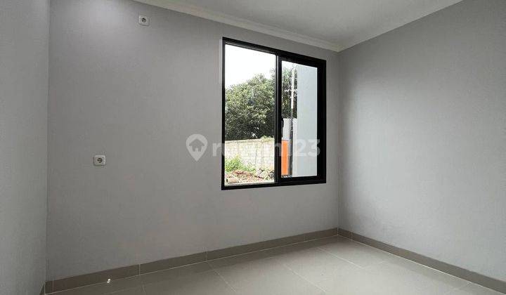 Rumah 2 Lantai Murah Berkualitas Dalam Komplek Asri