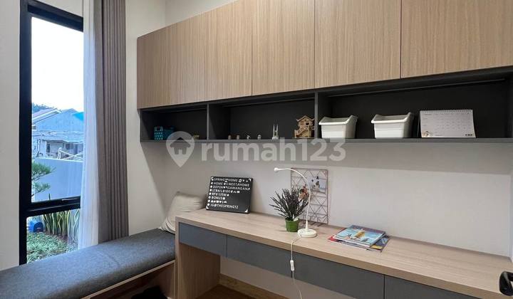 Rumah Mewah Nyaman Kekinian 900 Meter Ke Pintu Tol