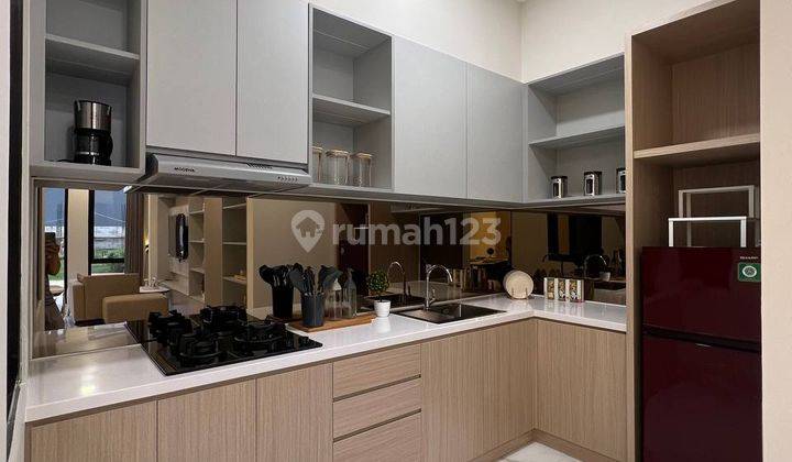 Rumah Mewah Nyaman Kekinian 900 Meter Ke Pintu Tol