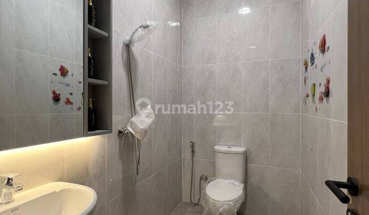 Rumah Mewah Nyaman Kekinian 900 Meter Ke Pintu Tol