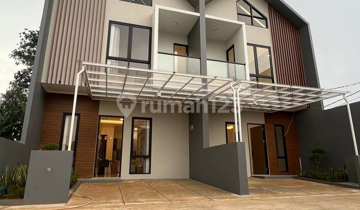 Rumah Mewah Nyaman Siap Huni 900 Meter Ke Pintu Tol