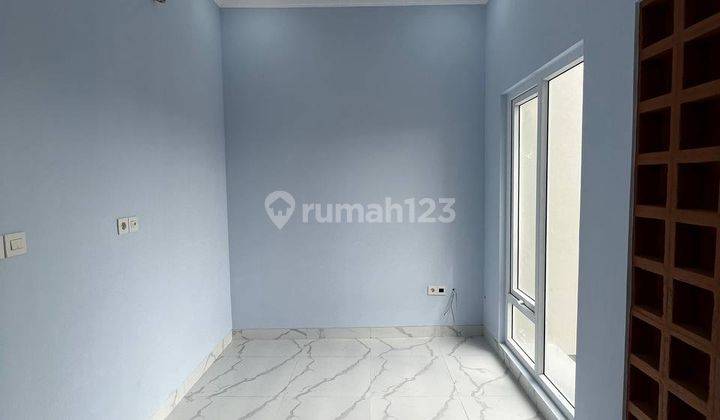 Rumah Mewah Nyaman Strategis Dekat Tol Krukut Desari 15
