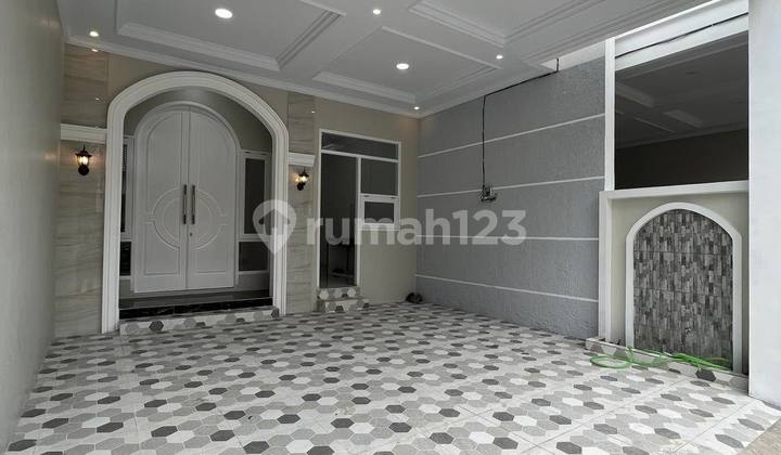 Rumah Mewah 3 Lantai Dalam Komplek Akses Tol Desari di Depok 5