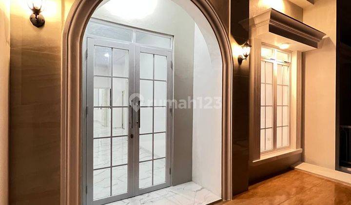 Rumah Mewah 3 Lantai Dalam Komplek Akses Tol Desari di Depok 13