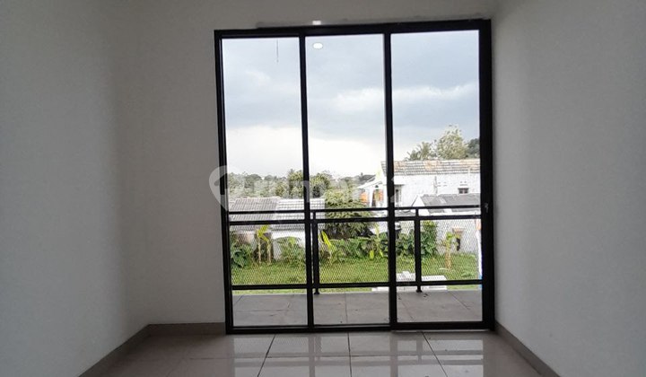 Rumah 2 Lantai Murah Berkualitas Dekat Tol JORR di Cinangka 10