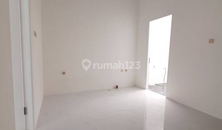 Rumah Mewah Berkualitas Siap Huni Akses Dekat Pintu Tol 13
