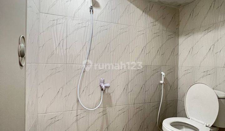 Rumah 2 Lantai Mewah Murah Dekat Pintu Tol 10
