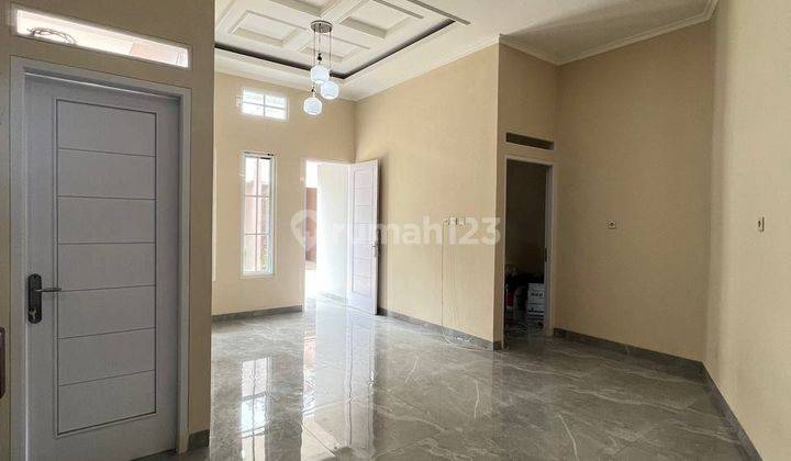 Rumah 2 Lantai Murah Siap Huni di Pancoran Mas Dekat Pintu Tol 8