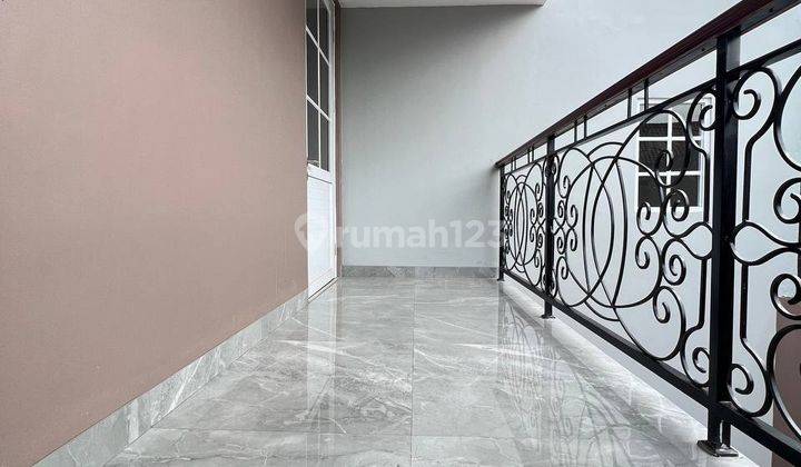 Rumah 2 Lantai Murah Siap Huni di Pancoran Mas Dekat Pintu Tol 14