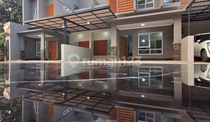 Quality 2-Story House Near Krukut Toll Road in Depok 2