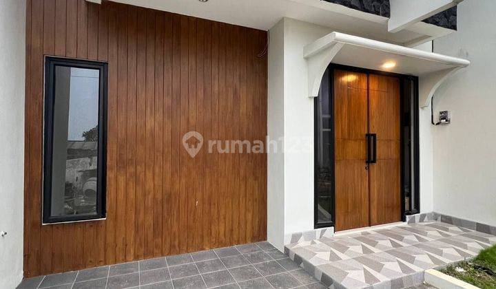 Rumah 2 Lantai Modern 900 Meter Ke Pintu Tol Depok 2