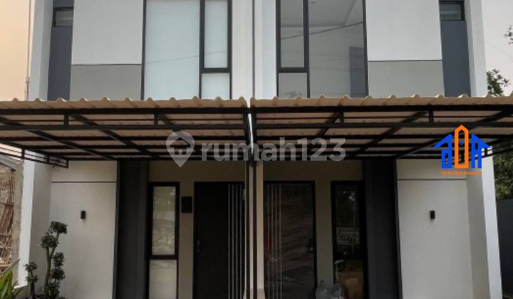 Rumah 2 Lantai Modern Dekat Stasiun Kereta Api Depok