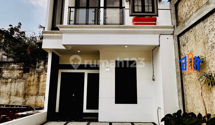 Rumah Mewah Siap Huni Akses Dekat Pintu Tol Cinere Limo Rumah Mewah Siap Huni Akses Dekat Pintu Tol Cinere Limo
