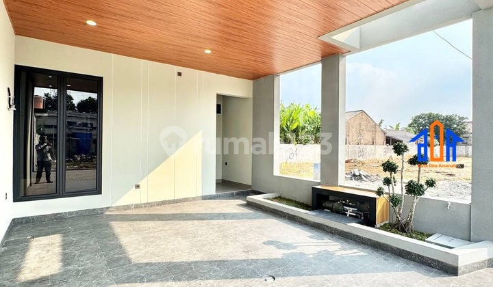 Rumah Furnished 4 Kamar Tidur Dekat Pintu Tol Limo Depok