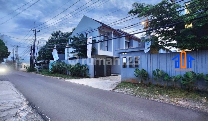 Rumah Siap Huni Akses Lebar 800 Meter ke Gerbang Tol Depok 2