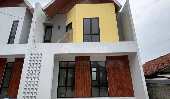 Rumah 2 Lantai Modern Siap Huni Di Depok 1