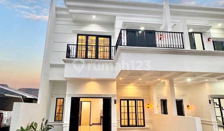 Luxury Ready-to-Occupy House in Pancoran Mas, Wide Access Near Toll Gate Luxury Ready-to-Occupy House in Pancoran Mas, Wide Access Near Toll Gate
