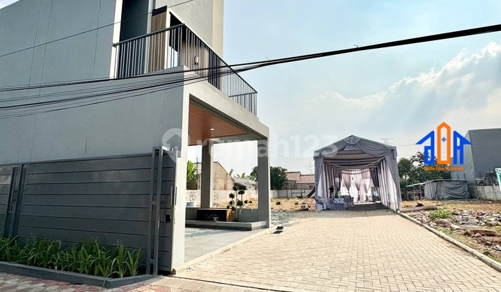 Cheap Furnished House Near Limo Depok Toll Gate 5