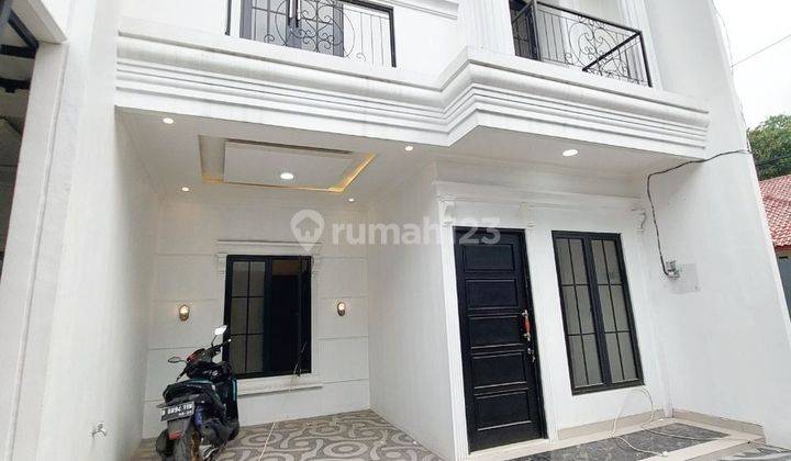 Rumah 2 Lantai Mewah American Style Dekat Stasiun di Depok 2