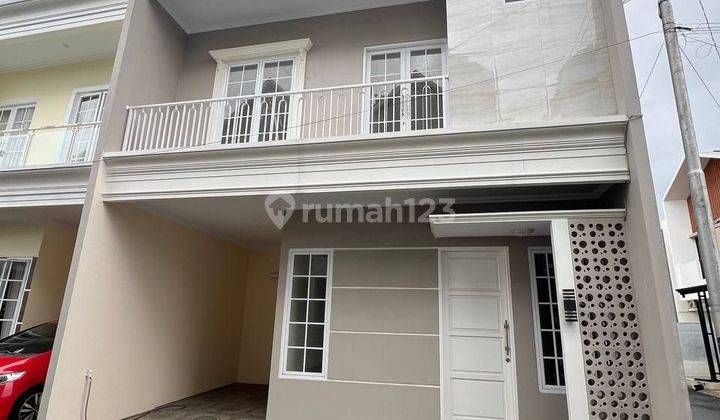 Rumah 3 Lantai Siap Huni 900 Meter Ke Pintu Tol Depok 2