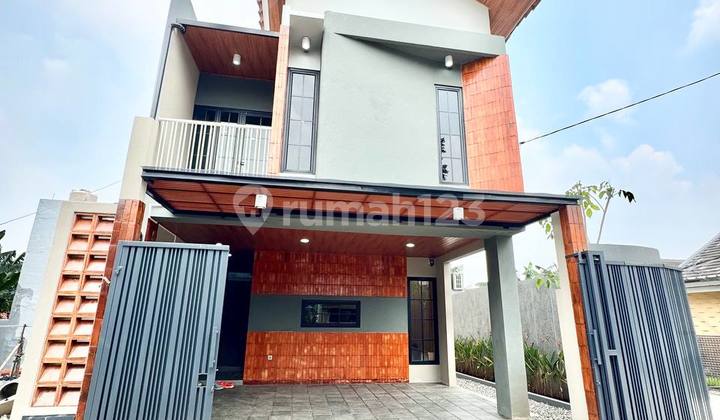 Furnished House Ready to Live In with Access Near Pamulang Toll Gate Furnished House Ready to Live In with Access Near Pamulang Toll Gate