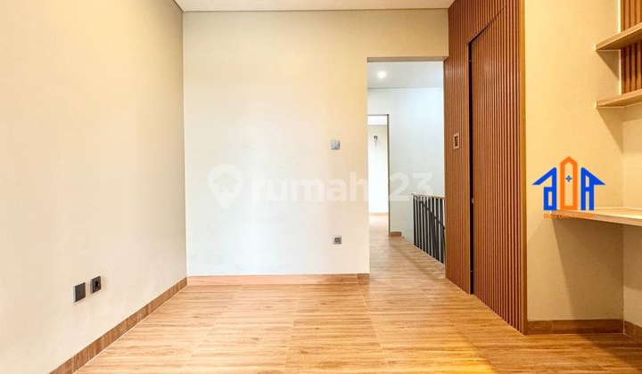 Cheap Furnished House Near Limo Depok Toll Gate 27