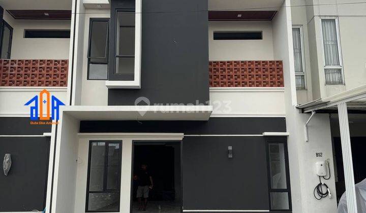 Rumah 3 Lantai Siap Huni Di Tanah Baru Depok