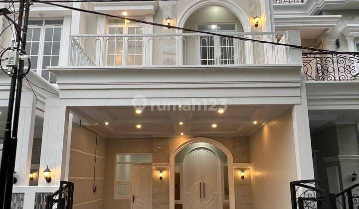 Rumah 3 Lantai Mewah Siap Huni Di Selatan Jakarta 1