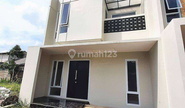 Rumah 2,5 Lantai Modern di Pinggir Jalan Utama Beji Depok 2