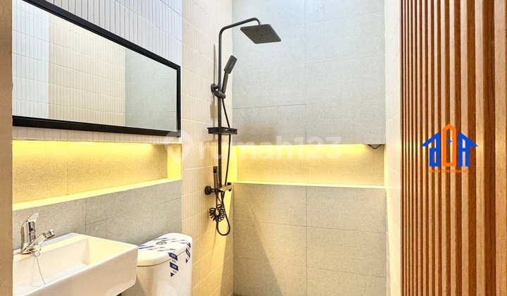 Cheap Furnished House Near Limo Depok Toll Gate 31