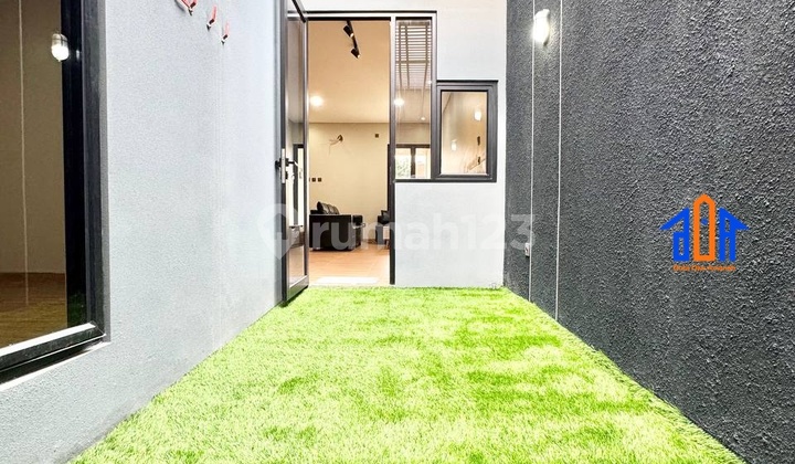 Cheap Furnished House Near Limo Depok Toll Gate 18