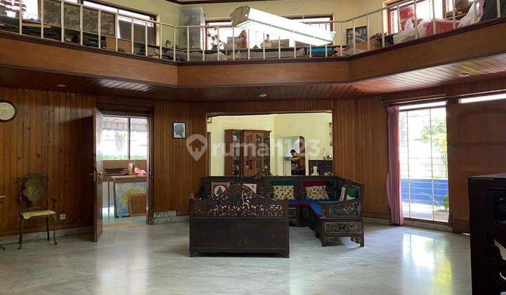 Rumah dan Kantor Hitung Tanah 
Sayap Burangrang ( hook )
Lokasi Kuliner 1