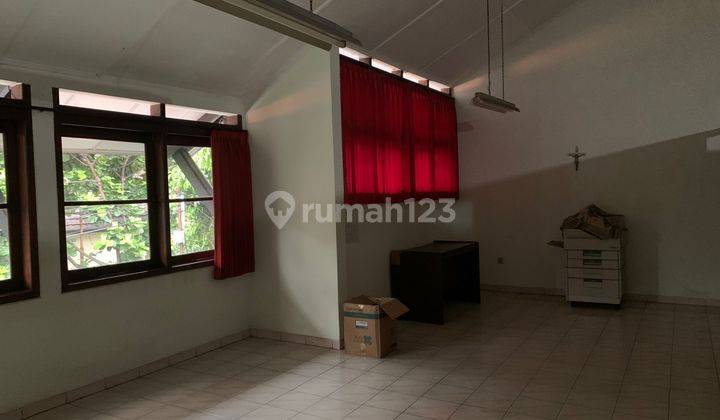 Rumah 2 Lantai Shm Bagus Sayap Riau Bandung 1