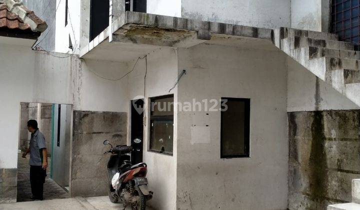 Gudang Luas di Jl. Sudirman Dekat Area Pertokoan